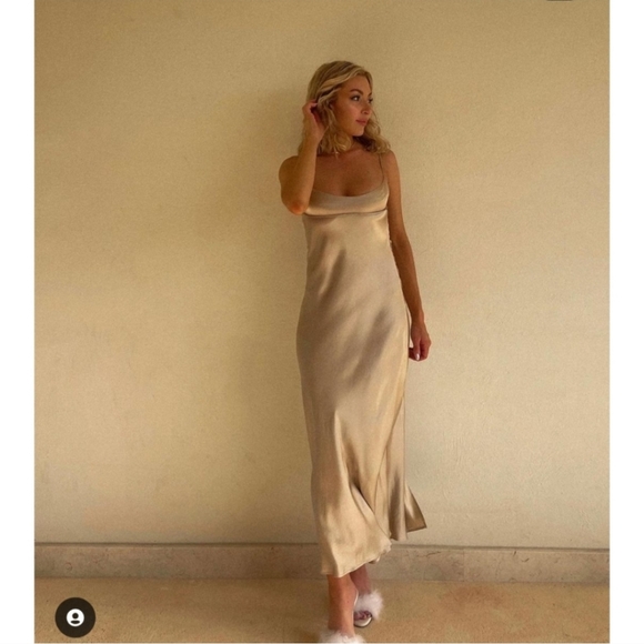 Zara Satin Effect  Slip Dress Beige Cream - Picture 5 of 12